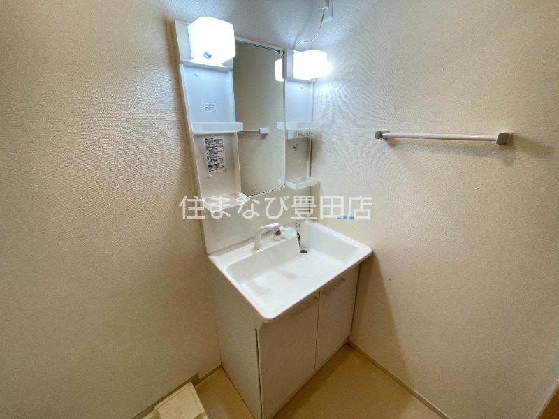 洗面設備　同型別部屋写真