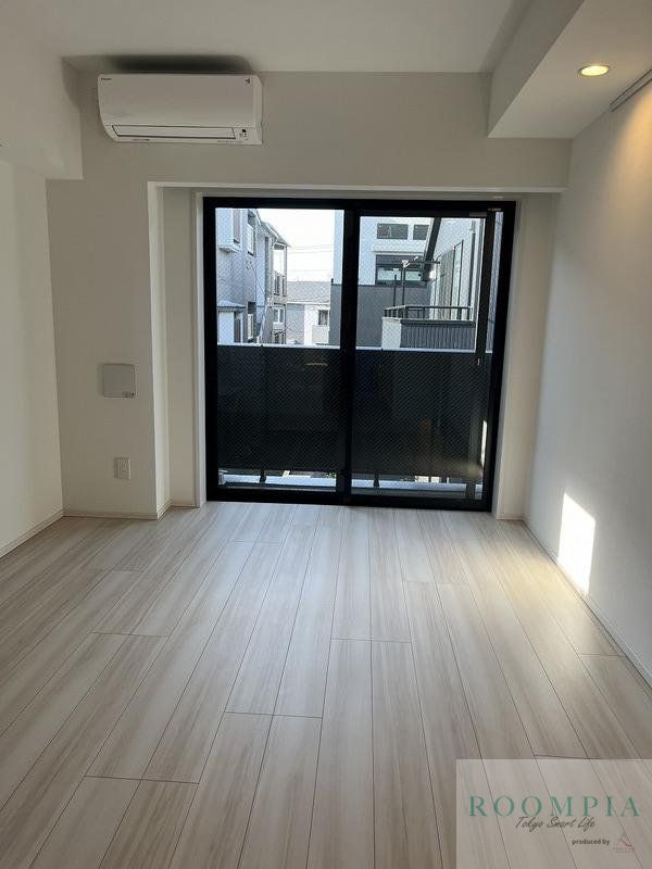 居室・リビング　※同タイプの別のお部屋です。