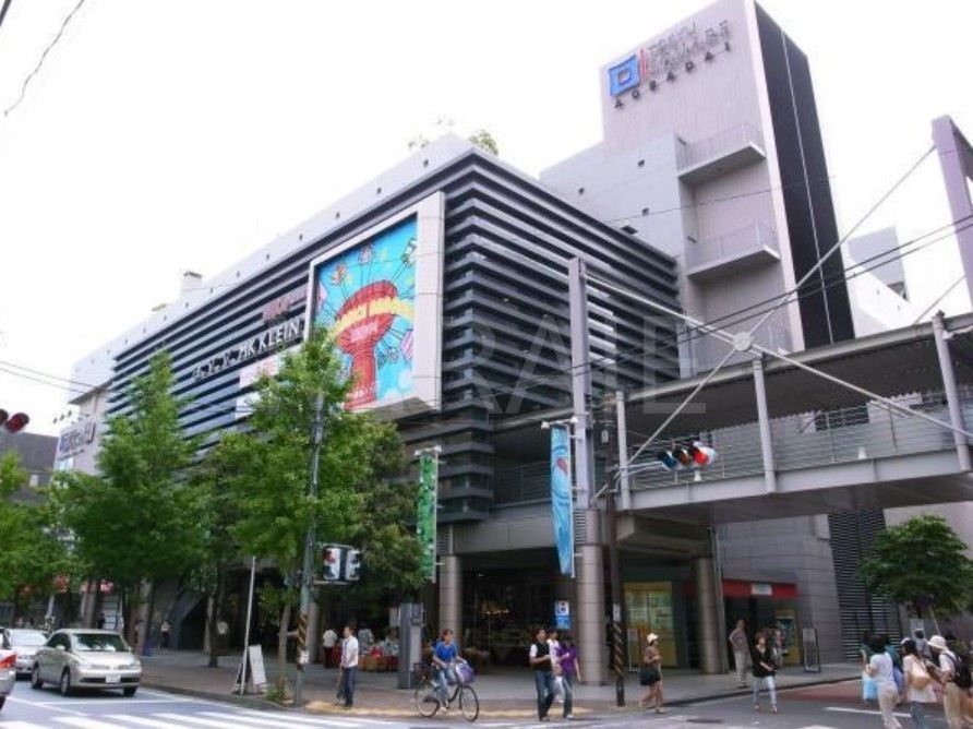 ショッピングセンター　青葉台東急スクエアSouth－1本館（ショッピングセンター）まで50m