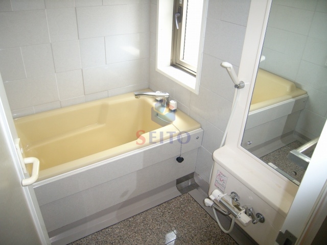 バス・シャワールーム　他の部屋の参考写真です。