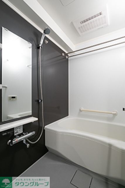 バス・シャワールーム　※写真は同タイプ住戸です。