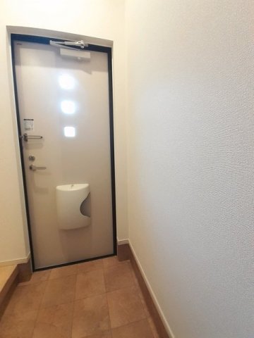 玄関　明るい玄関です
