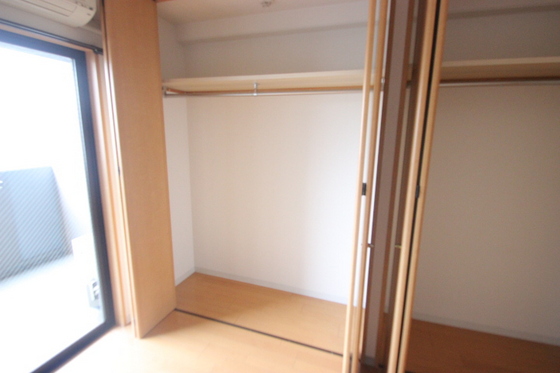 収納　※別部屋の写真です