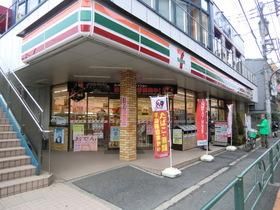 コンビニ　セブンイレブン（コンビニ）まで400m