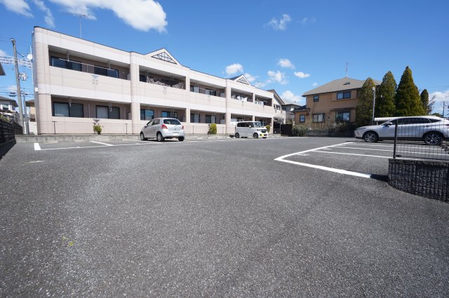 駐車場　お電話でのご予約がスムーズです！