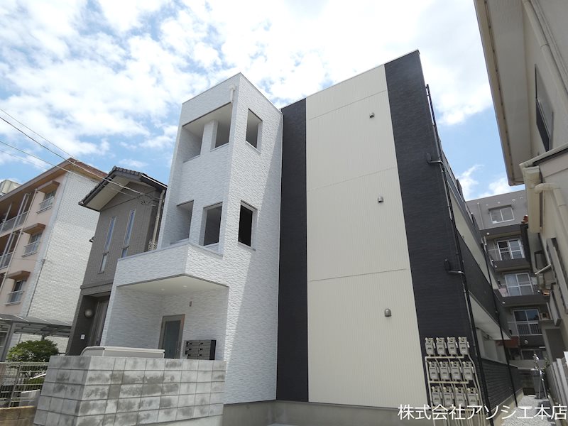 建物外観　ウエストガーデン越谷袋山のご紹介は住まいの窓口アソシエにお任