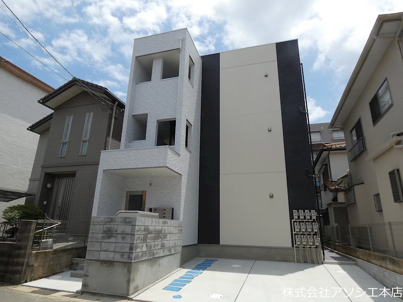 建物外観　ウエストガーデン越谷袋山のご紹介は住まいの窓口アソシエにお任