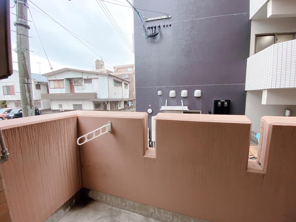 バルコニー　南向き・角部屋。