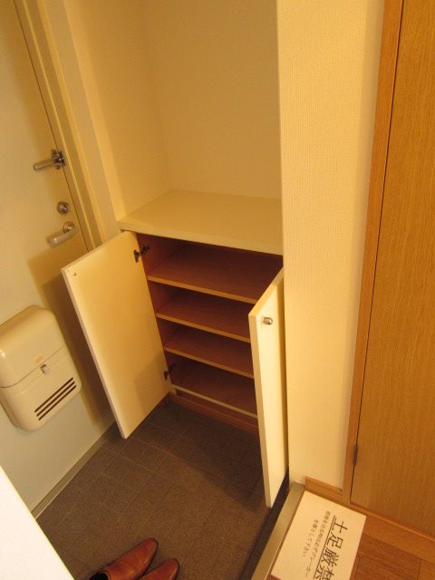 玄関　参考写真