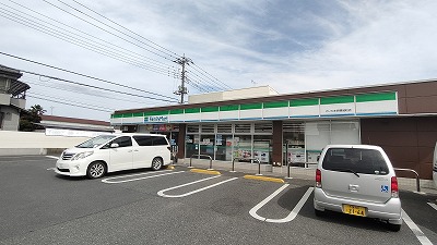 コンビニ　ファミリーマート　さいたま岩槻城町店（コンビニ）まで224m