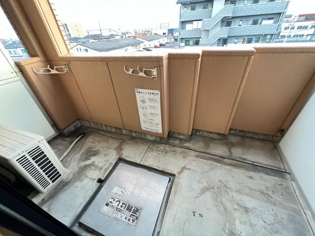 バルコニー　ベランダ