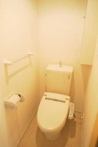 トイレ　清潔感のあるトイレです