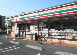 コンビニ　セブン－イレブン 板橋蓮根３丁目店（コンビニ）まで5m