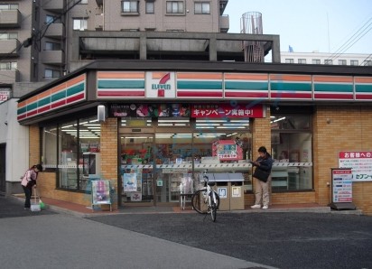 コンビニ　セブンイレブン・板橋西台駅北店（コンビニ）まで191m