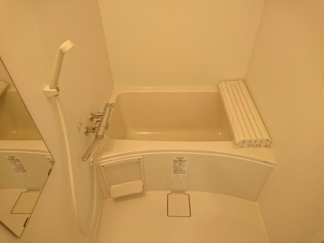 バス・シャワールーム　※別部屋写真