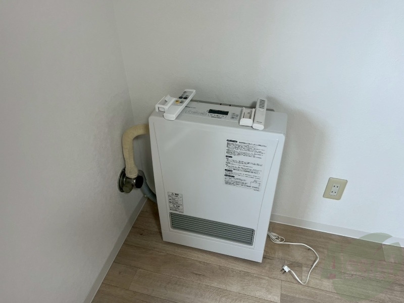 その他設備　こちらは暖房を撮影しました。冬場も安心です。