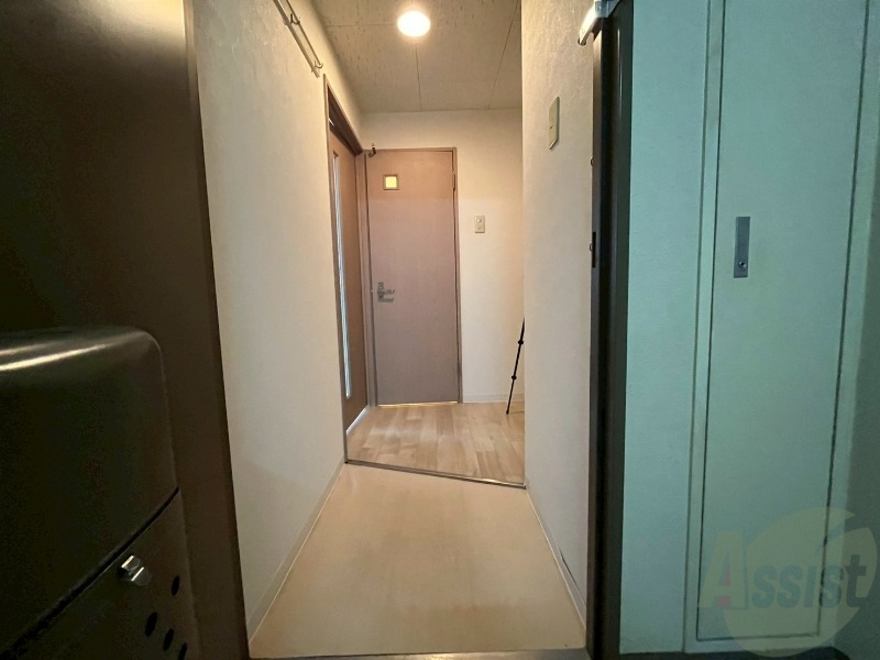 玄関　玄関の様子です。明るい印象ですね。気分もあがりそう。