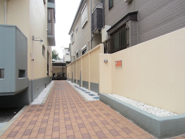 エントランス　入り口部分です！