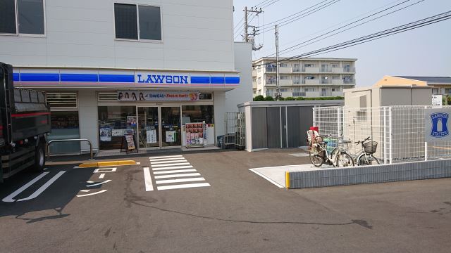 コンビニ　ローソン（コンビニ）まで60m