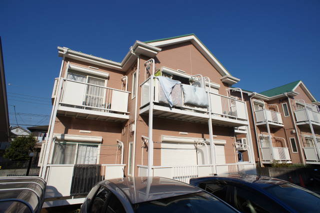 建物外観　日当りいいですよ。現地待合せで内見できます