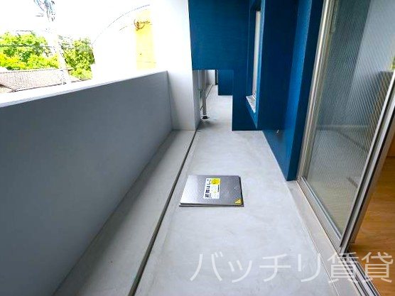 バルコニー　画像は別号室の為、現状優先になります。