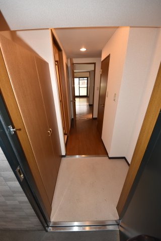 玄関　明るい玄関です