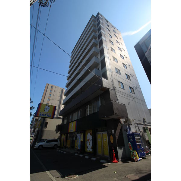 建物外観　地下鉄東西線白石駅まで徒歩6分！