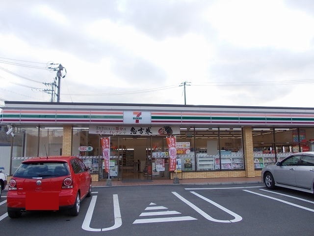 コンビニ　セブンイレブン宇部片倉店（コンビニ）まで203m