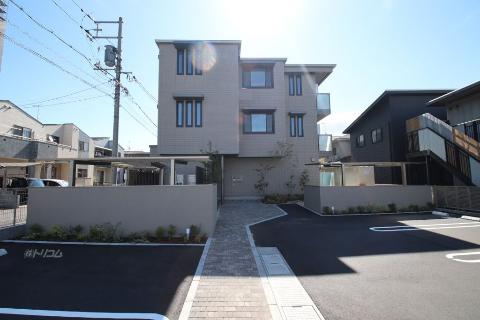 建物外観　外観写真（昼）