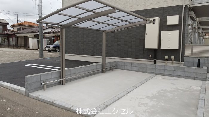 その他共有部分　屋根付きの駐輪場です。