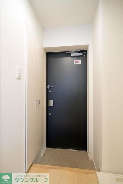 玄関　※写真は同タイプ住戸です。