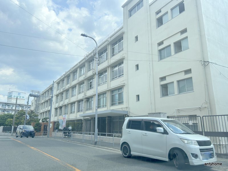 小学校　大阪市立東井高野小学校（小学校）まで112m