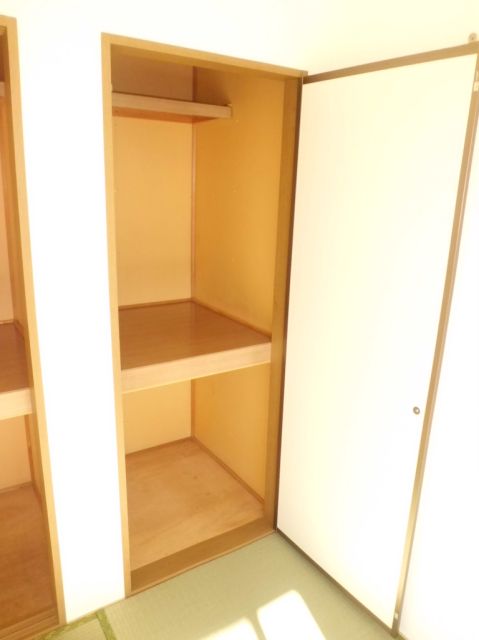 収納　奥行き充分の収納です。