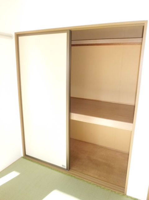 収納　奥行き充分の収納です。
