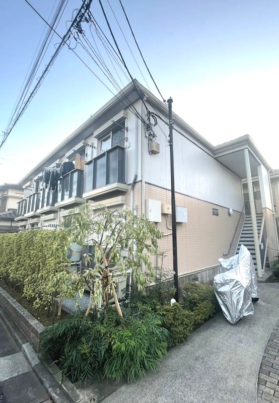 建物外観　防犯カメラ付きで安心！