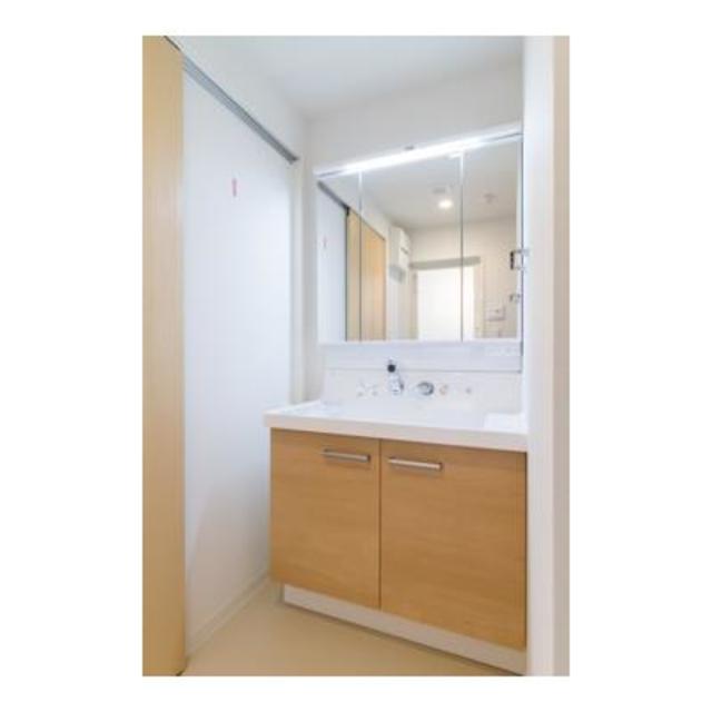 洗面設備　※写真は同タイプ住戸です。