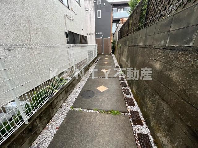 エントランス　建物の内部です
