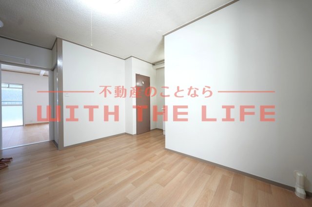 居室・リビング　ゆったり過ごせる居間です