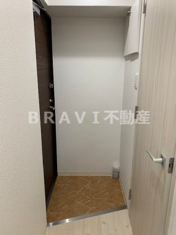 玄関　【ブリリアントコート農人橋】きれいな玄関です
