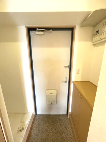 玄関　(参考)同マンション同間取り他部屋の写真