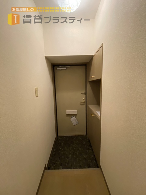 玄関　シューズボックスあります