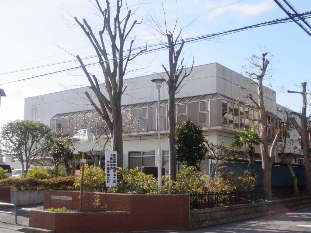 役所　松戸市六実支所（役所）まで902m