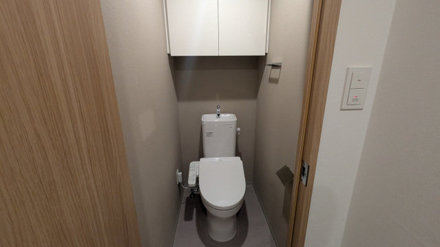 トイレ　※他部屋参考写真
