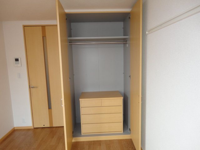 収納　クローゼット