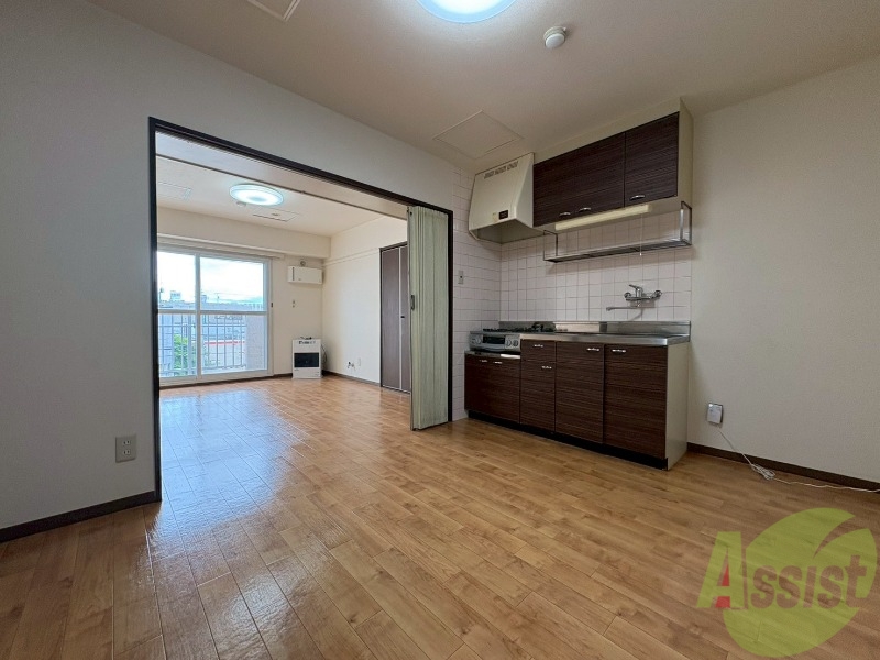 居室・リビング　広くてキレイなお部屋が広がっていて、充実した生活が送れそう。