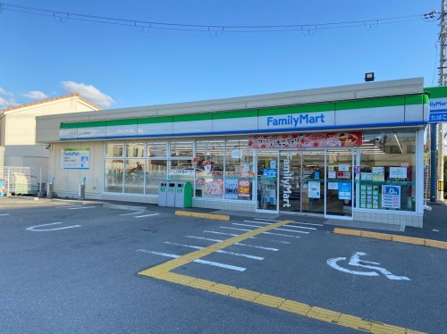 コンビニ　ファミリーマート 京田辺興戸店（コンビニ）まで414m