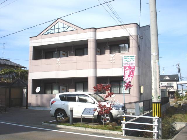 エントランス　外観写真（昼）