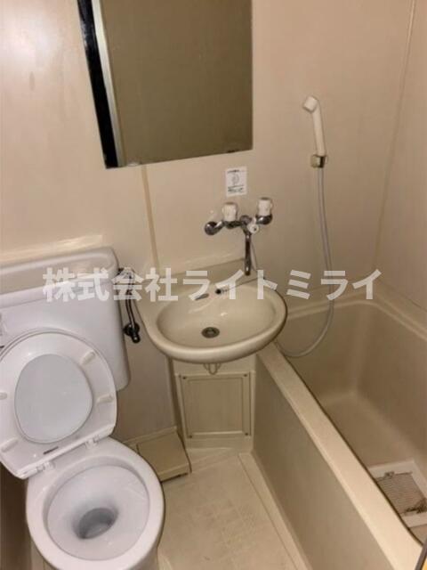 バス・シャワールーム