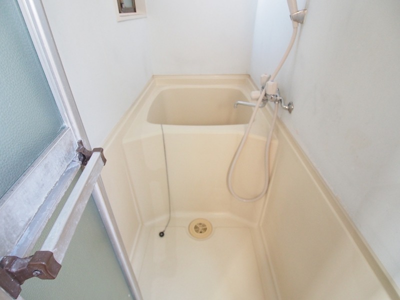 バス・シャワールーム　同間取り別部屋です