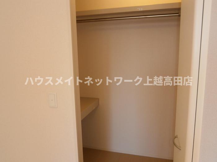 収納　ウォークインクローゼット